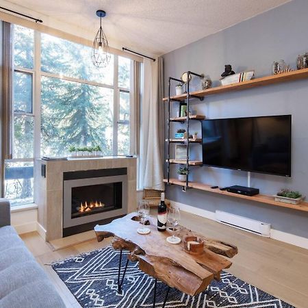 Glacier Lodge Premiere Suite Whistler Exterior foto